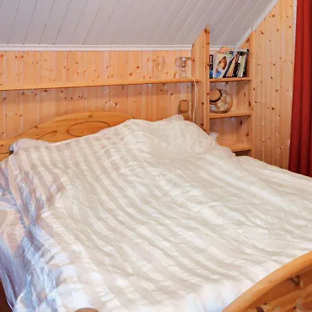 6 Person In Feriehus Olderdalen